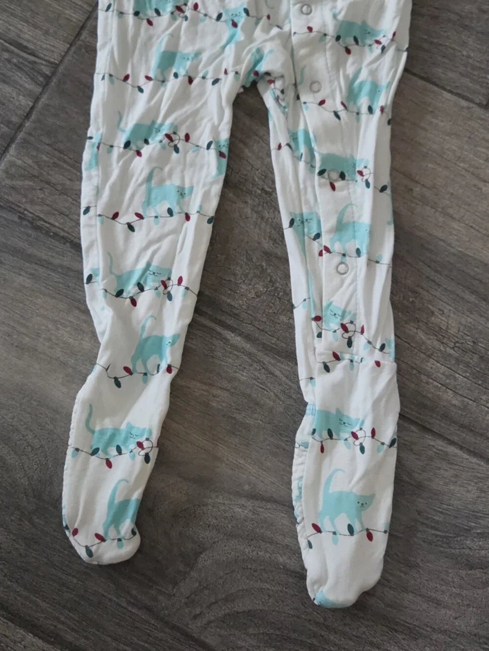 Kickee Pants EUC 6-9 Months Evergreen Tree and Holiday Kitty Footie Rompers